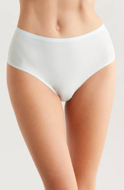 Chantelle Lingerie Soft Stretch Seamless Retro Thong In White