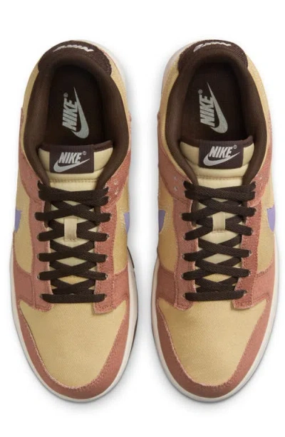 Nike Dunk Low Se Basketball Sneaker