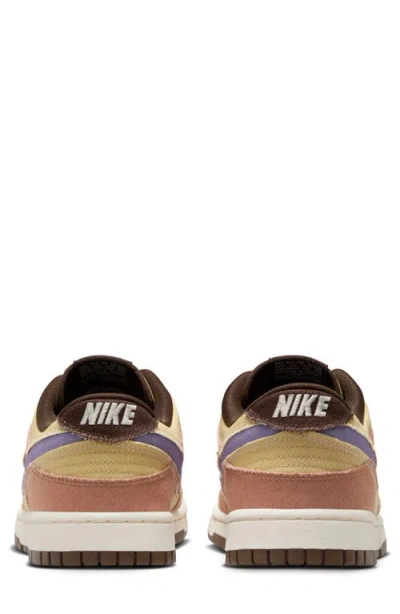 Nike Dunk Low Se Basketball Sneaker