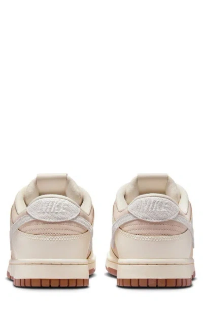 Nike Dunk Low Se Basketball Sneaker In White