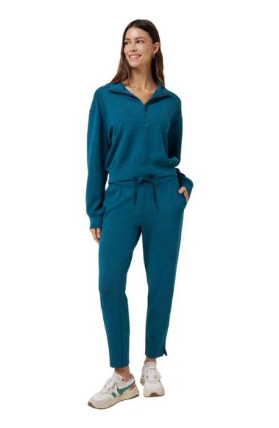 Travismathew Skyloft Soft Echo Half Zip Pullover In Blue