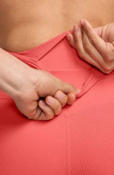 Nike Zenvy Gentle Support High Waist Rib Leggings