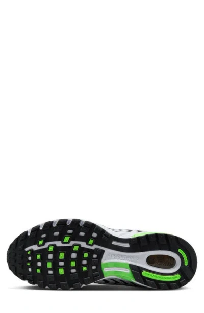 Nike Air Pegasus 2005 Sneaker
