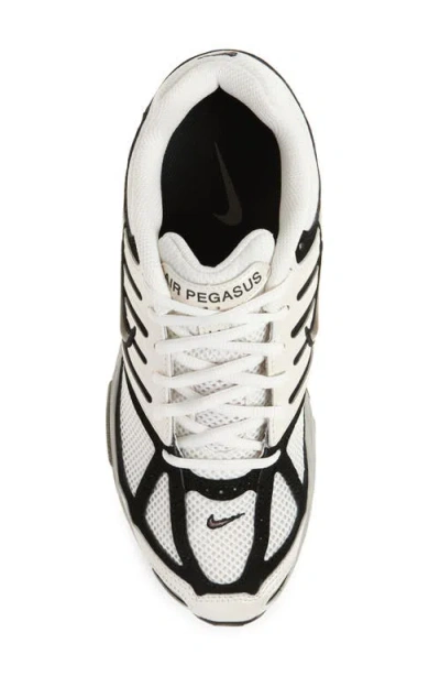 Nike Air Pegasus 2005 Sneaker