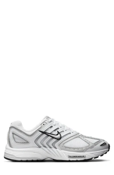 Nike Air Pegasus 2005 Sneaker