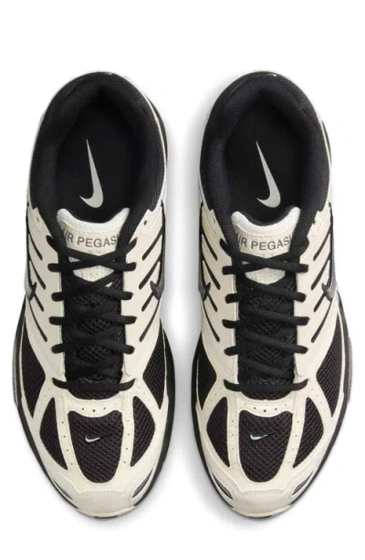 Nike Air Pegasus 2005 Sneaker