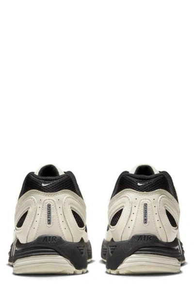 Nike Air Pegasus 2005 Sneaker