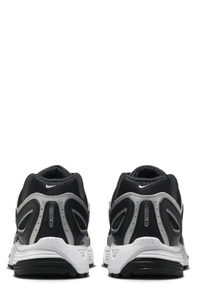 Nike Air Pegasus 2005 Sneaker