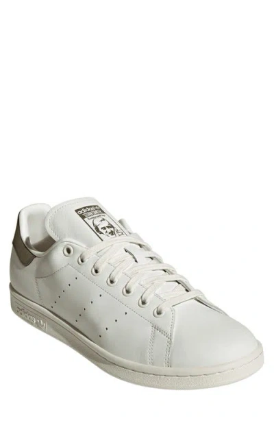 Adidas Originals Adidas Stan Smith Sneaker In White