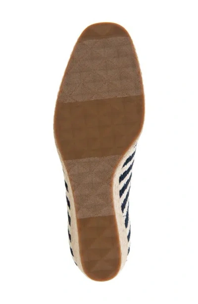 Aerosoles Roma Wedge Pump