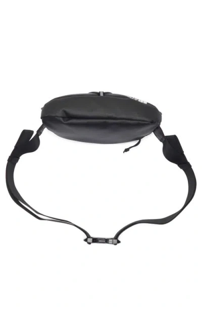 The North Face Terra Lumbar 1-liter Belt Bag