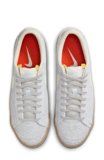Nike Blazer Low '77 Sneaker