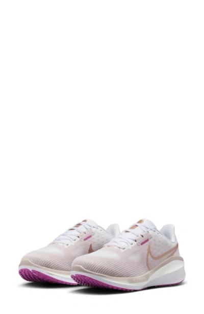 Nike Vomero 17 Running Shoe