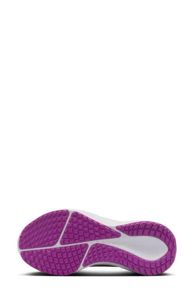 Nike Vomero 17 Running Shoe