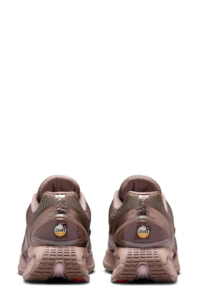 Nike Air Max Dn Sneaker