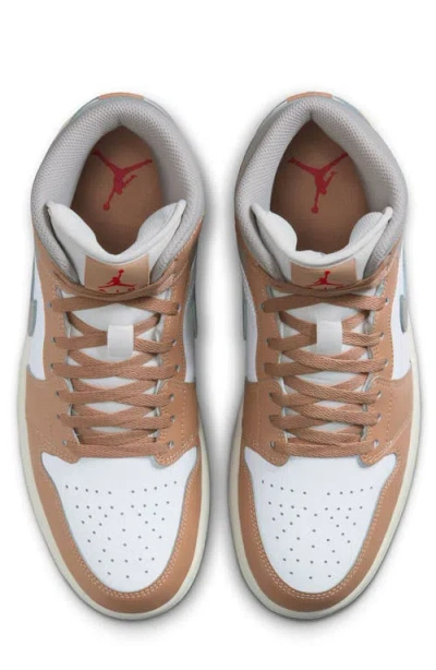 Jordan Air  1 Mid Sneaker