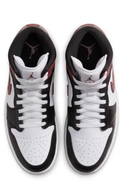 Jordan Air  1 Mid Sneaker