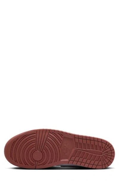 Jordan Air  1 Mid Sneaker