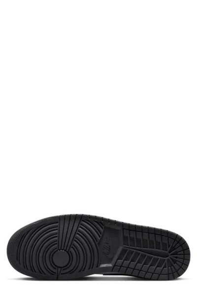 Jordan Air  1 Mid Sneaker