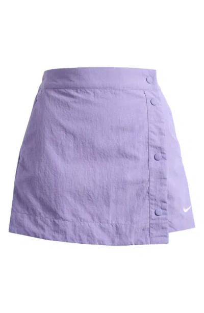 Nike Sportswear Essential Water Repellent Woven Skort