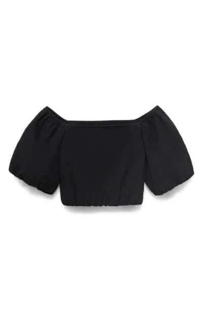 Mango Puffed Off The Shoulder Crop Top In Black