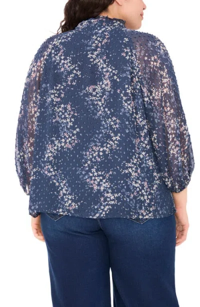 Cece Floral Clip Dot Ruffle V-neck Top