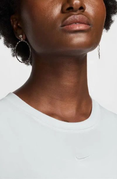 Nike Sportswear Crop T-shirt