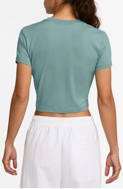Nike Sportswear Crop T-shirt