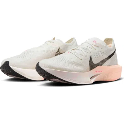 Nike Vaporfly 3 Racing Shoe