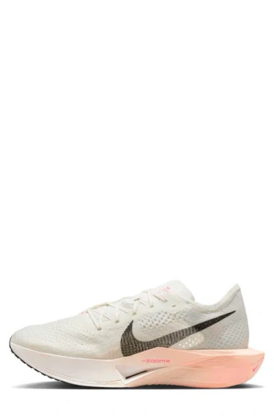 Nike Vaporfly 3 Racing Shoe