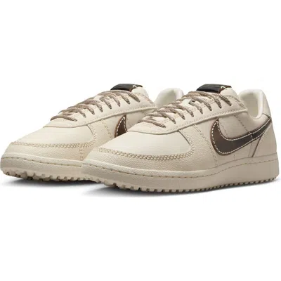 Nike Field General Sneaker