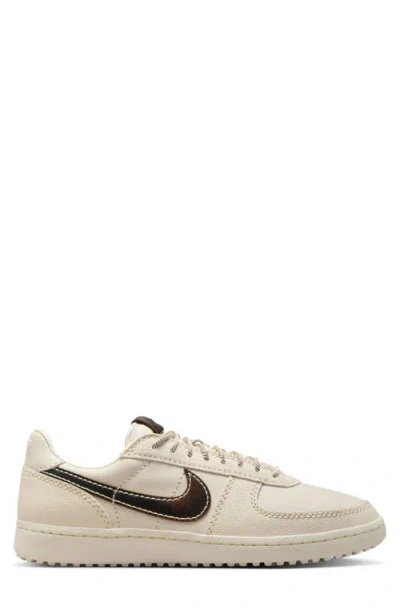 Nike Field General Sneaker
