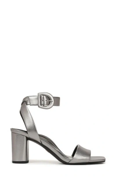 Vionic Zinfandel Sandal