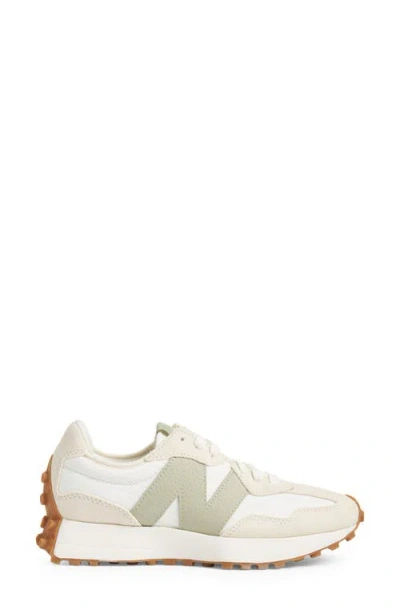 New Balance 327 Sneaker