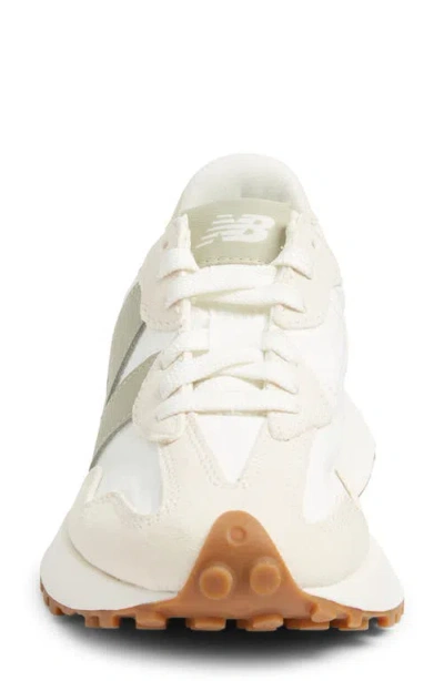 New Balance 327 Sneaker
