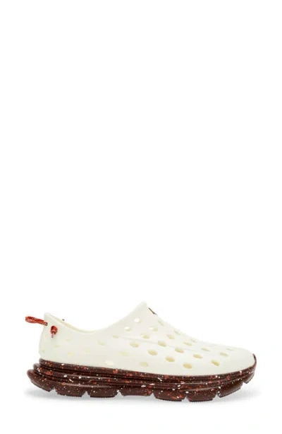 Kane Gender Inclusive Revive Shoe