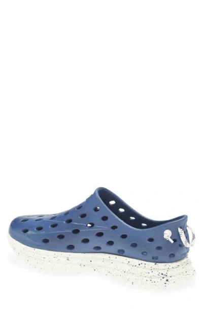 Kane Gender Inclusive Revive Shoe