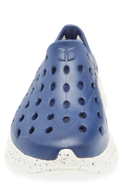Kane Gender Inclusive Revive Shoe