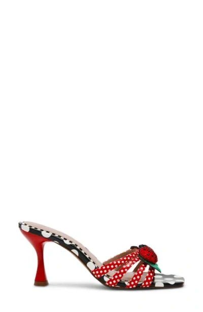 Betsey Johnson Clovr Sandal