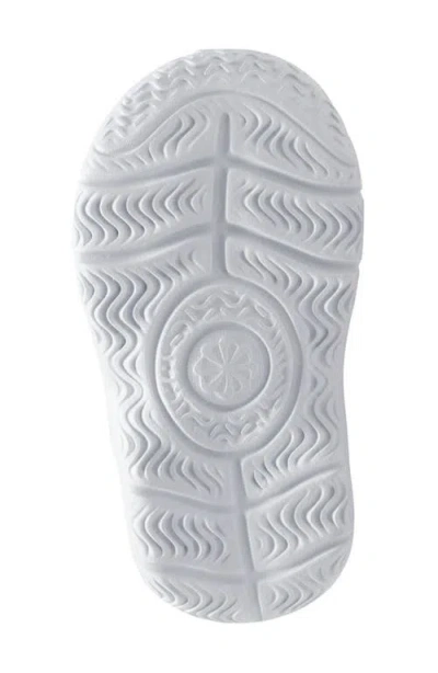 Nike Flex Runner 3 Slip-on Shoe