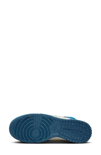 Nike Dunk Hi Basketball Sneaker