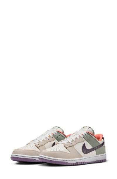Nike Dunk Low Retro Se Basketball Sneaker