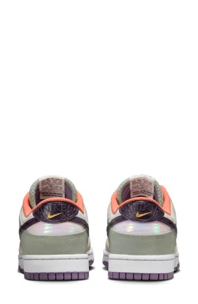 Nike Dunk Low Retro Se Basketball Sneaker