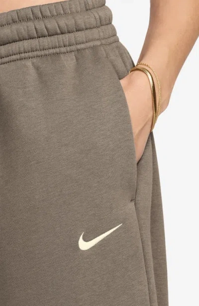 Nike Sportswear Phoenix Fleece High-waisted Oversized Sweatpants