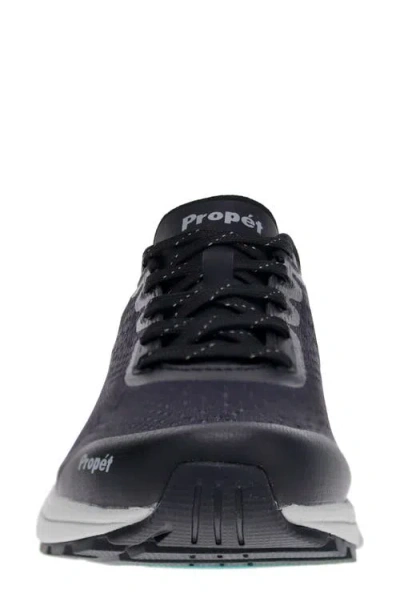 Propét One Evolve Walking Sneaker