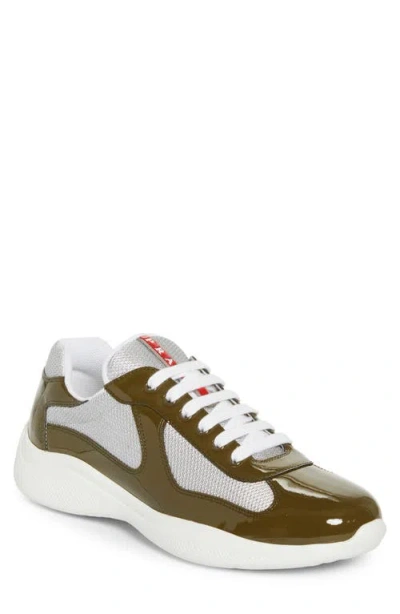 Prada Round Head Low-cut Sneakers