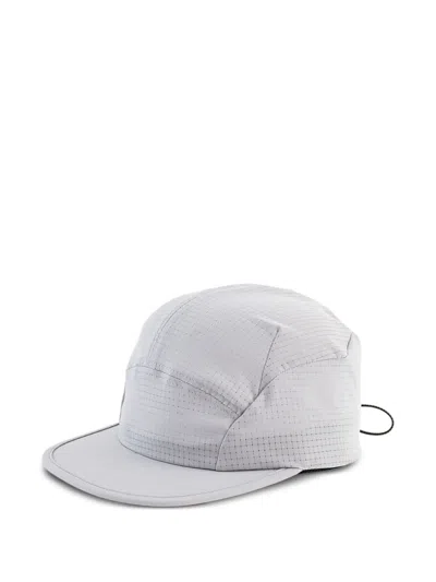 GRID-PATTERN BASEBALL CAP