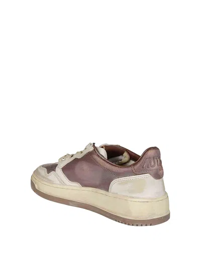 Autry Super Vintage Medalist Sneakers In White