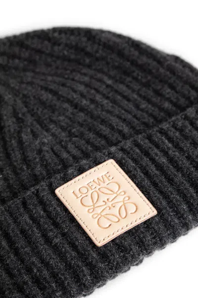 Loewe Logo Patch Cashmere Beanie In Gray