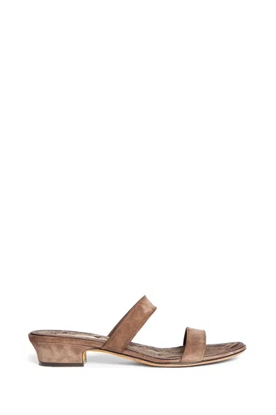 The Row Awar Sandals In Brown